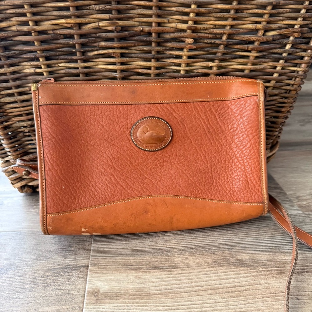 Vintage Dooney & Bourke All Weather Leather Crossbody Saddle Bag - Picture 1 of 9